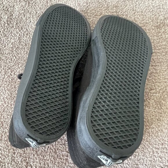 Vans Sk8-Hi Black Adult Hi-Top Sneaker - New without original box. - Picture 6 of 7